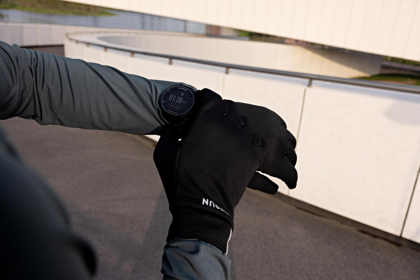 Kiprun 100 V2 Touchscreen Running Gloves
