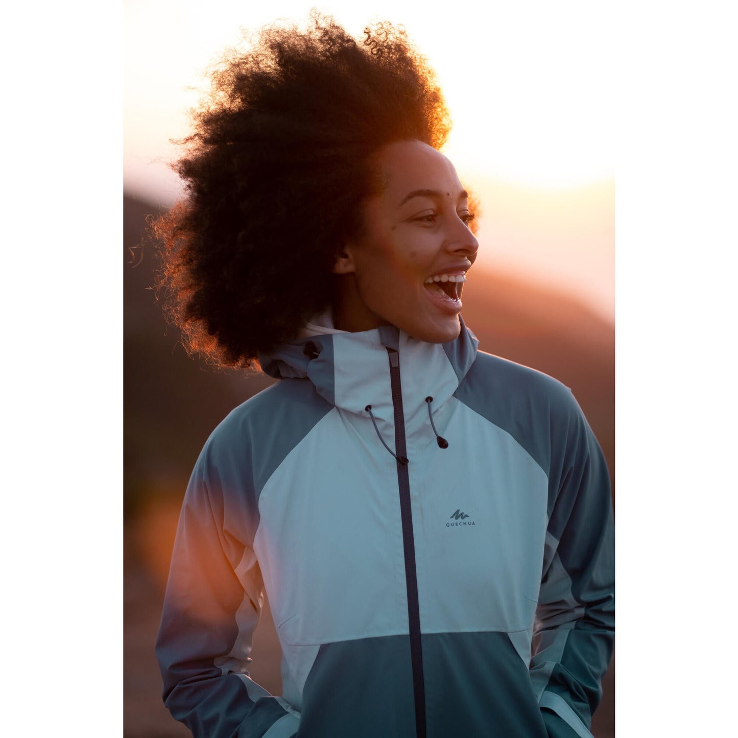 Quechua Women's MH500 Lightweight Waterproof Hiking Jacket