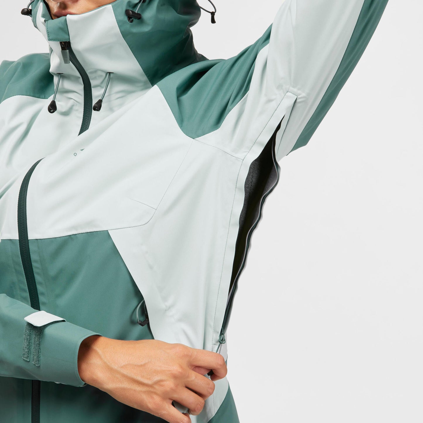 Quechua Women's MH500 Lightweight Waterproof Hiking Jacket