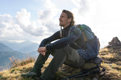 Forclaz Men's MT900 50+10 L Ultralight Backpacking Pack