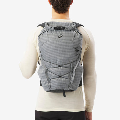 Quechua MH500 22L Lightweight Hiking Backpack