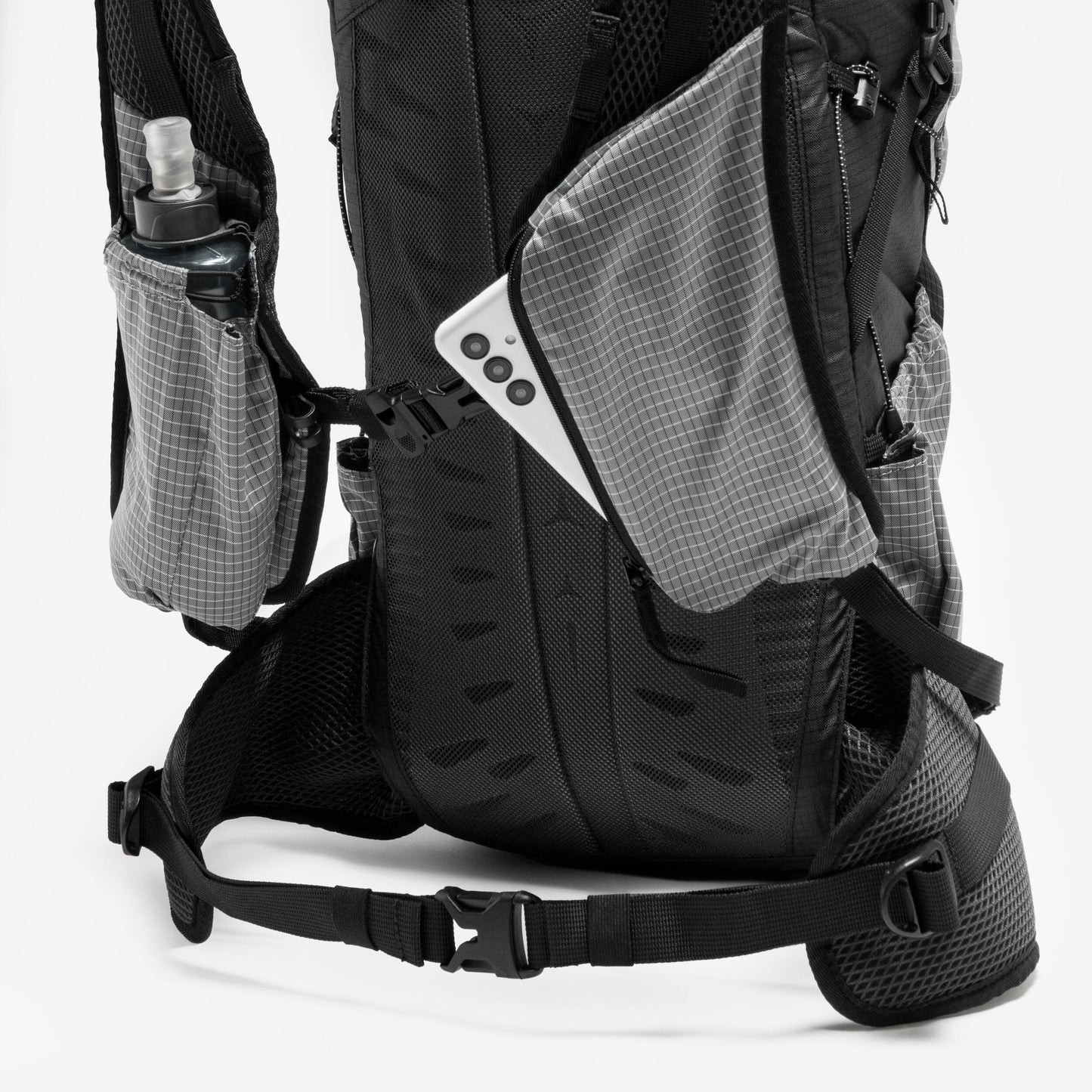 Quechua MH500 22L Lightweight Hiking Backpack