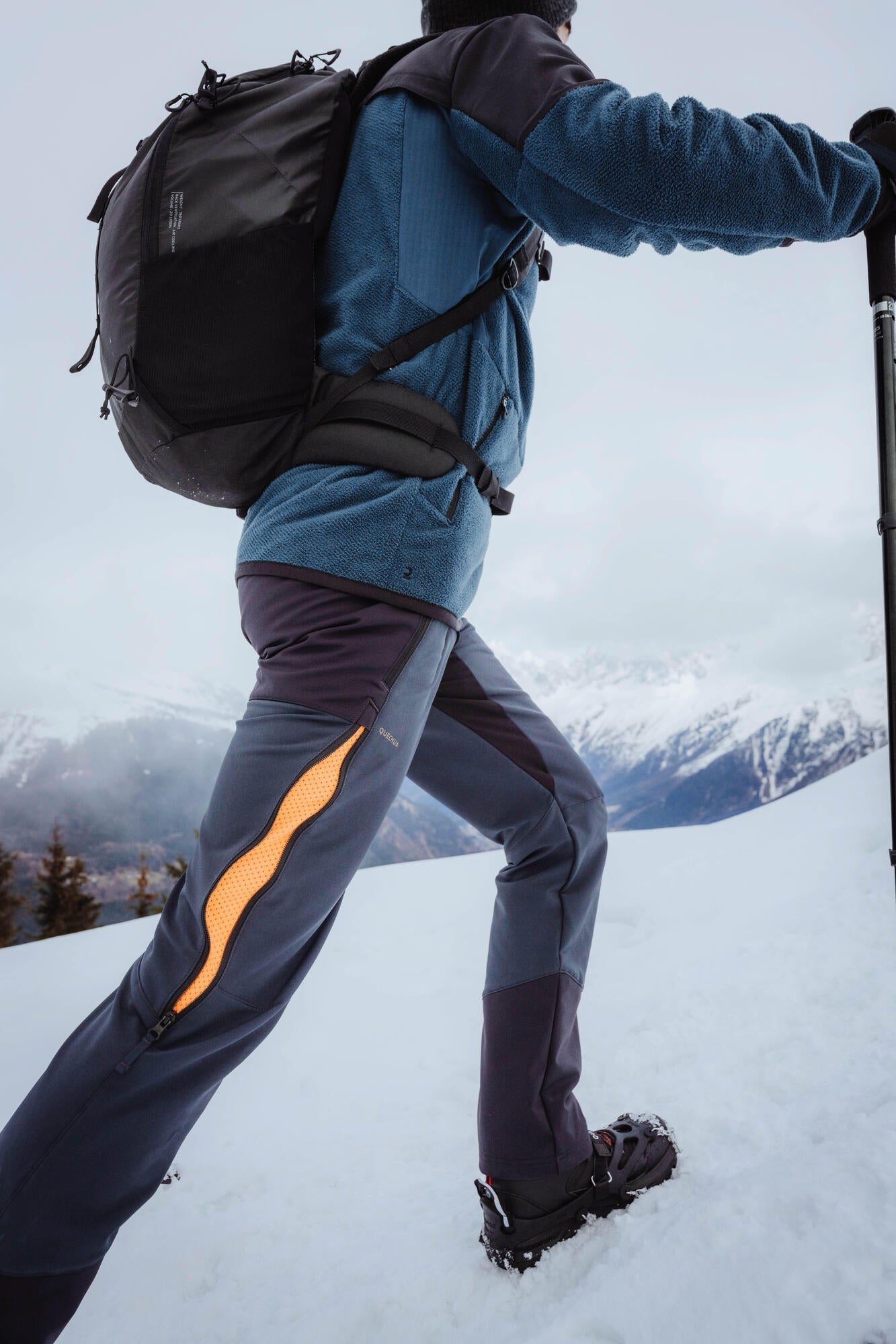 Quechua Men’s MH500 Warm Water-Repellent Hiking Fleece Jacket