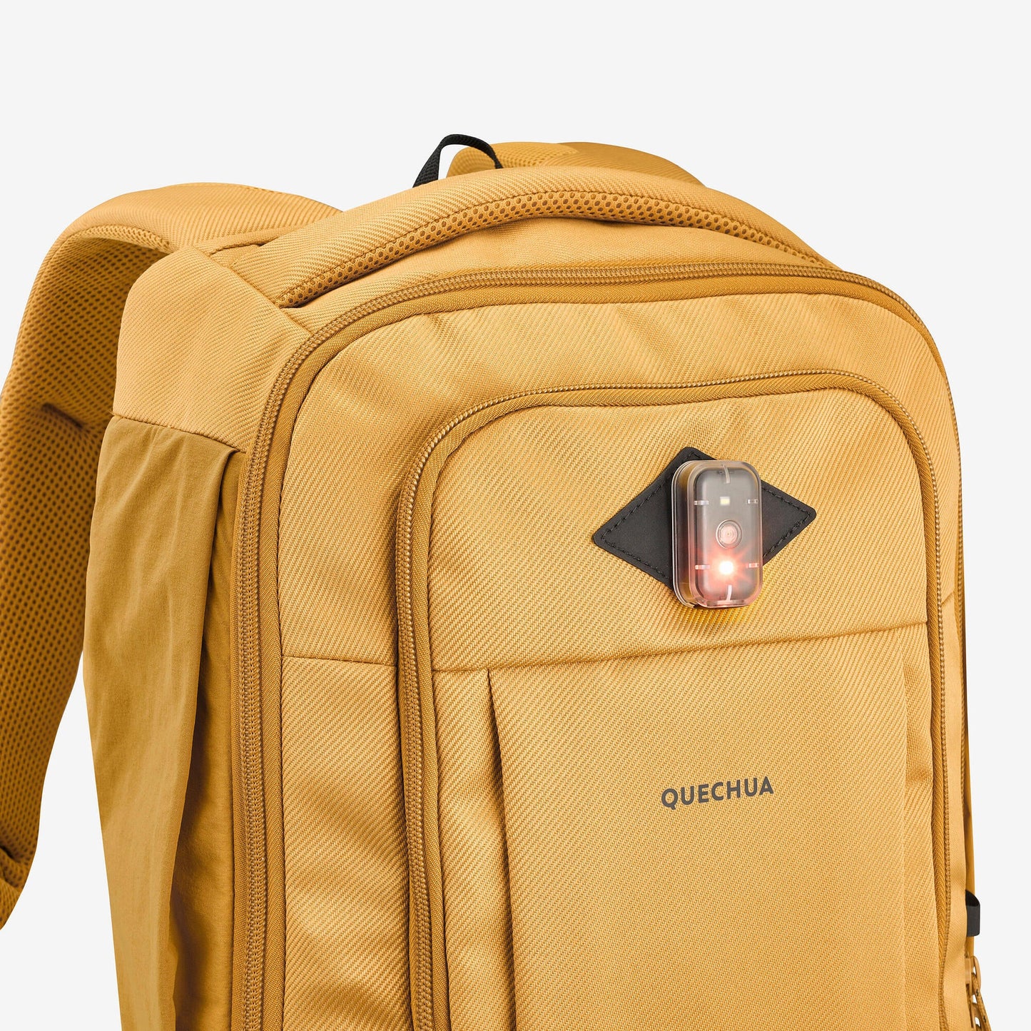 Quechua NH500 Escape 16 L Hiking Backpack