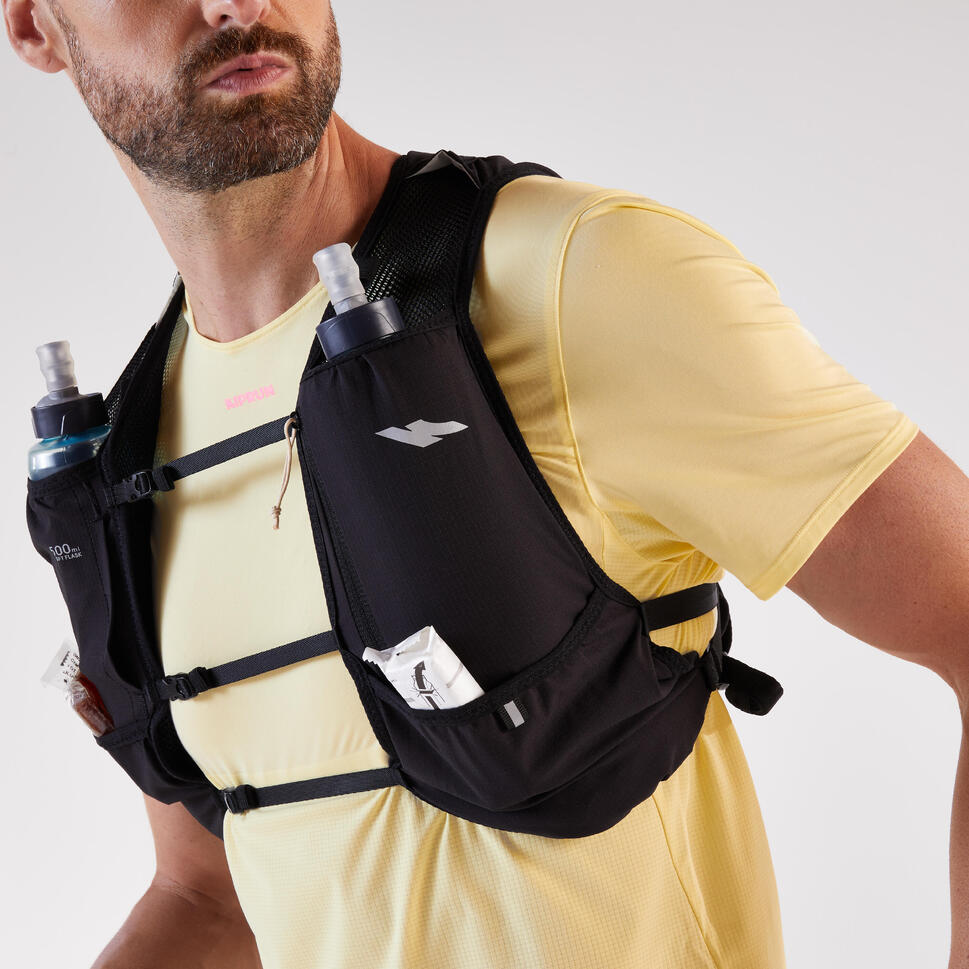 Kiprun 500 8L Trail Running Bag + 1L Water Bladder
