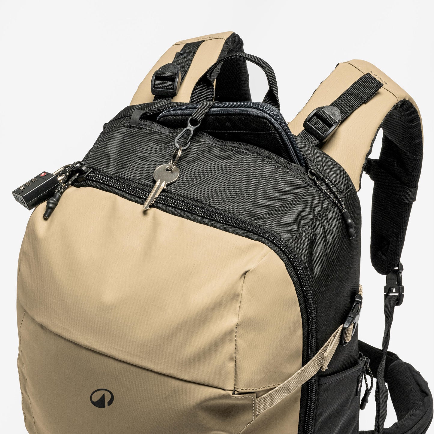 Travel 500 Organizer 30 L Backpack
