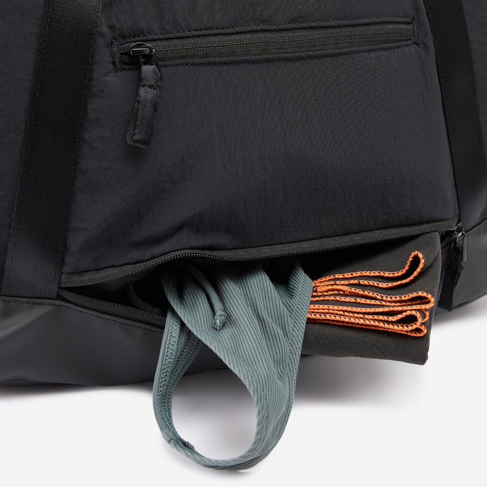 28L Sports Bag with Waterproof Pocket
